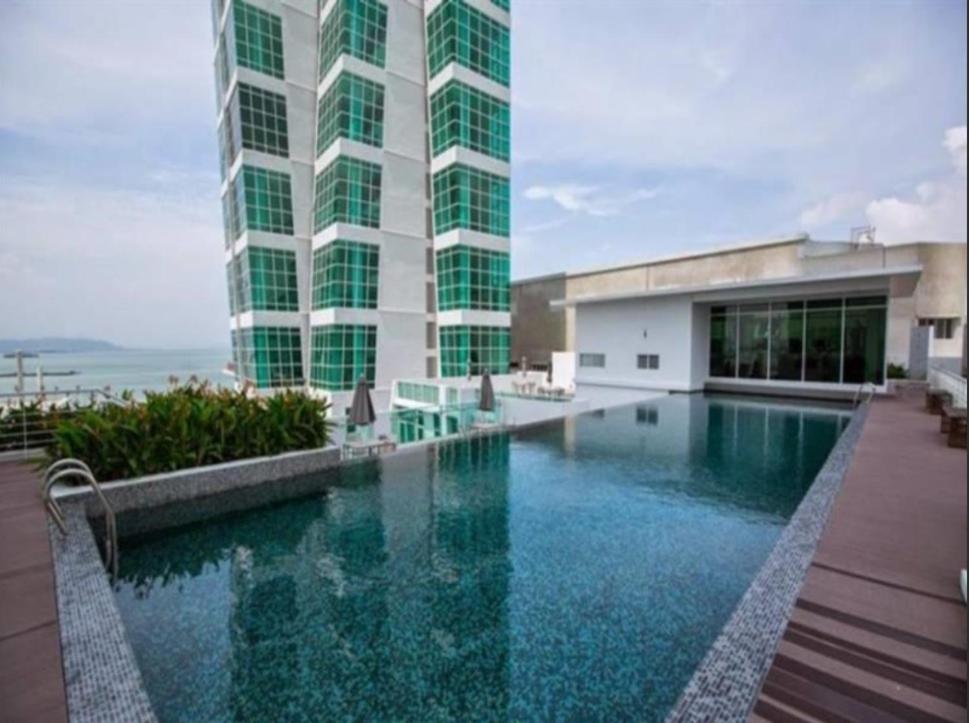 Maritime Suites Penang Jelutong Kültér fotó